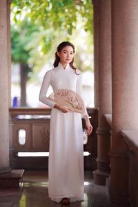 Lily and white ao dai