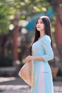 Naive ao dai