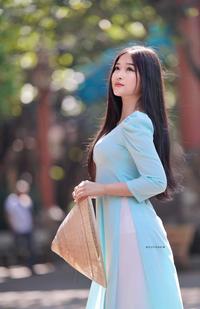 Naive ao dai