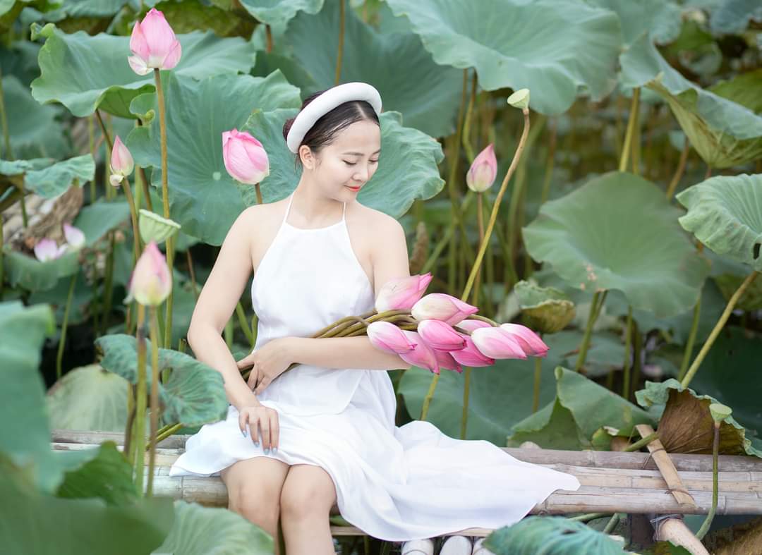 Pretty Vietnamese Girl 23.08.08.2 Countryside