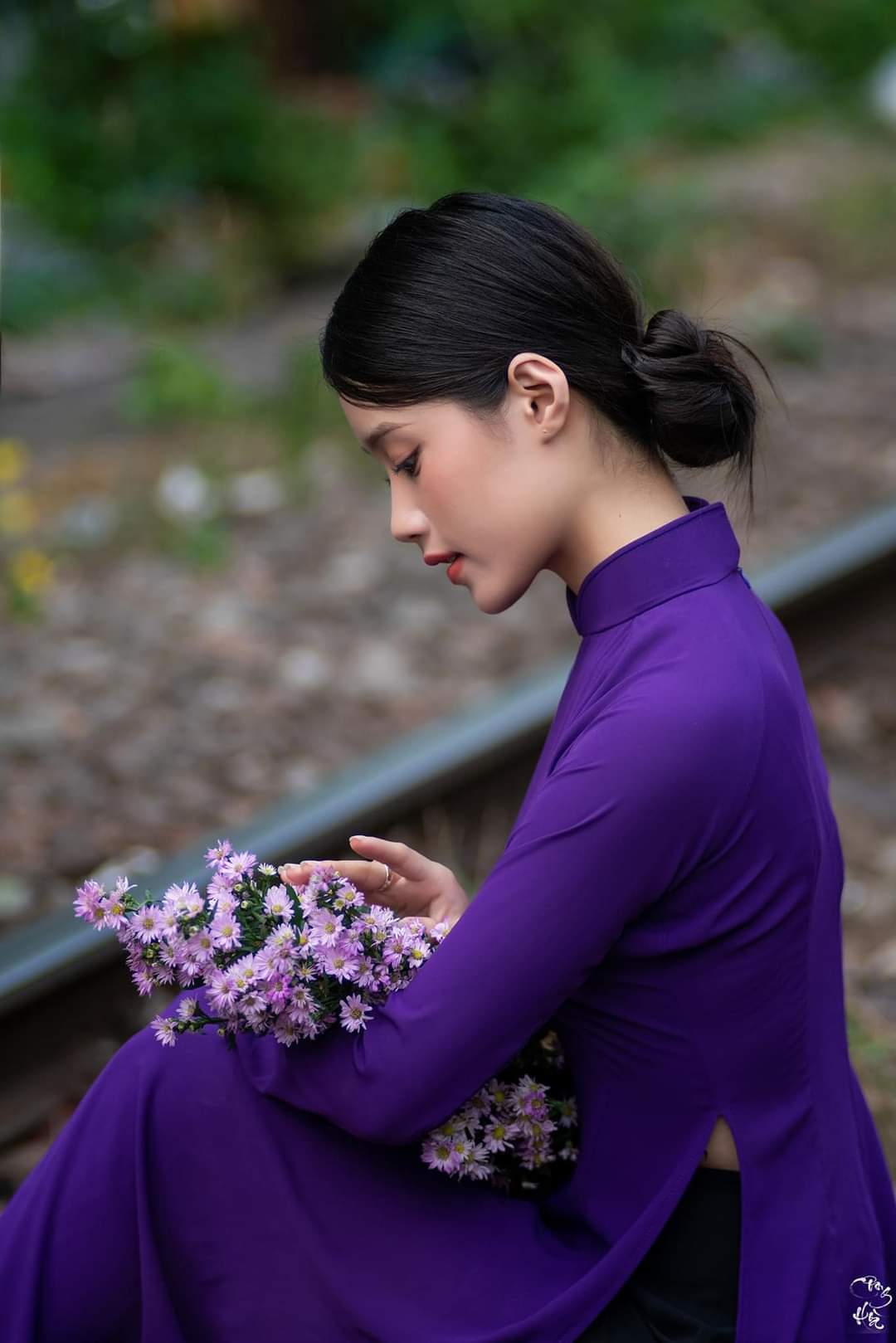 Pretty Vietnamese Girls 23.08.12.3 Railway