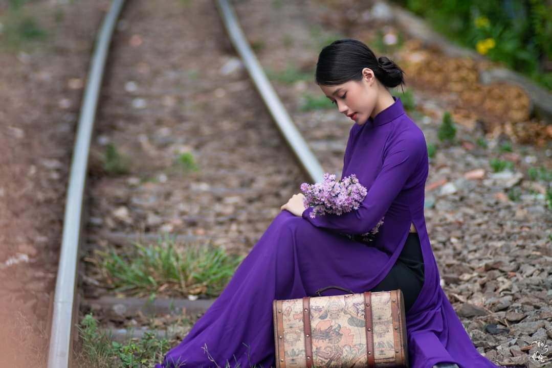 Pretty Vietnamese Girls 23.08.12.3 Railway